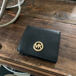 New Michael Kors Wallet